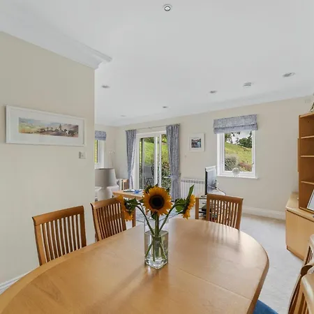 Jenkins Crag At Romney Grange