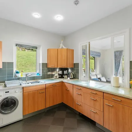 Jenkins Crag At Romney Grange * Ambleside